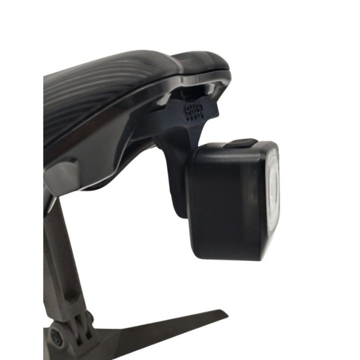 Soporte Trasero Add3D luz Magigshine Semmee 200/150 Sillín Specialized Swat