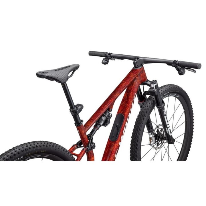 Bicicleta Specialized S-Works Epic 8 Gloss Fiery Red Dry Impasto / Metallic White Silver 2026