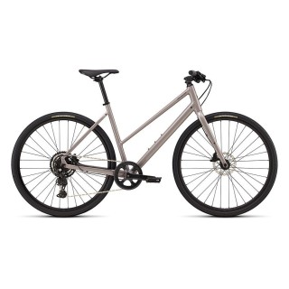 Vélo Specialized Sirrus X 2.0 à cadre ouvert, couleur désert métallisé brillant / bordeaux métallisé givré réfléchissant 2026