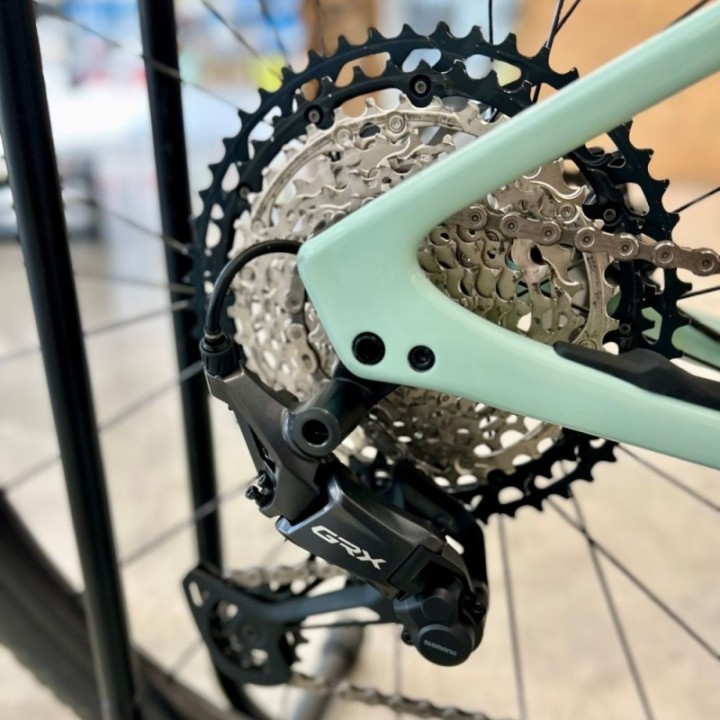 Bicicleta de segunda mano Specialized Diverge STR SW Dove Grey+Eyris Pearl 2024