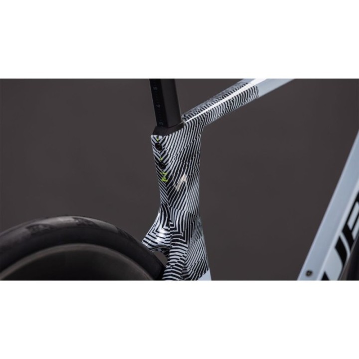 Bicicleta Cube Agree C:62 SLX cosmicpurple´n´black