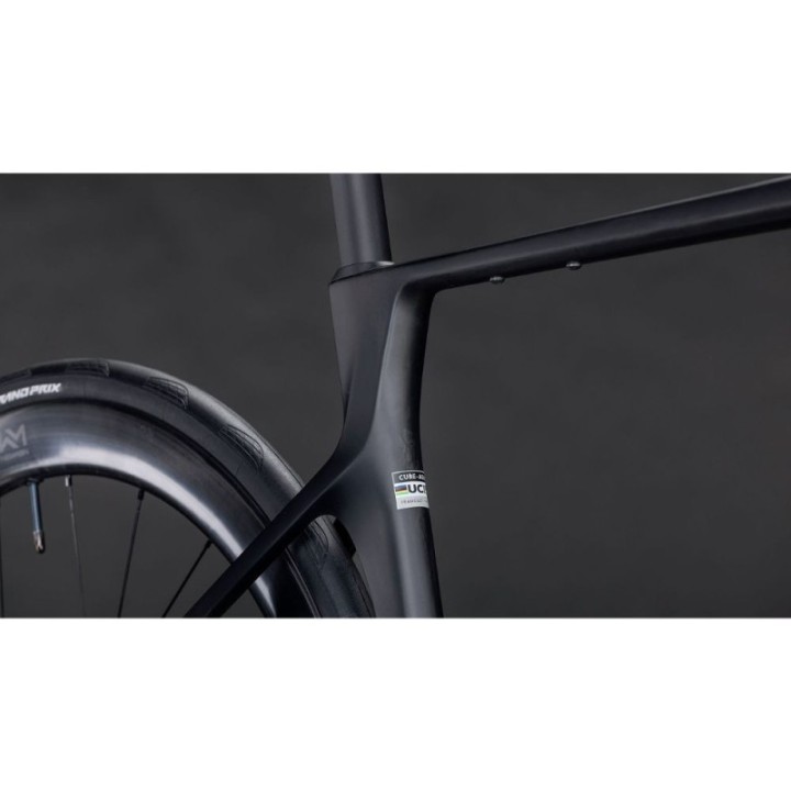 Bicicleta Cube Agree C:62 PRO blackline