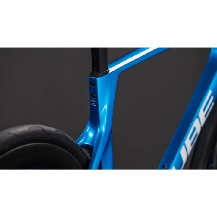 Bicicleta Cube Agree C:62 EX topasblue´n´white