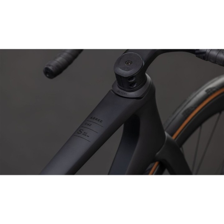 Bicicleta Cube Agree C:62 SLT black´n´black