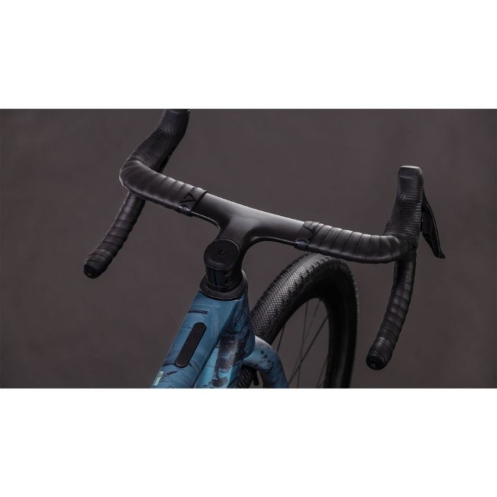 Vélo Cube Nuroad C:62 ONE SLT royalgreen´n´fume