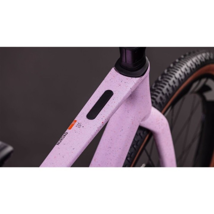 Vélo Cube Nuroad C:62 ONE aloegreen´n´black