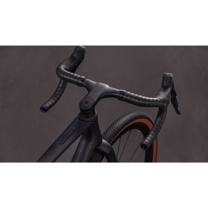 Bicicleta Cube Nuroad C:62 EXC carbon´n´crisscross