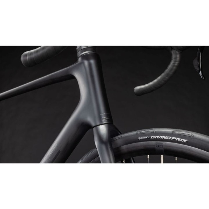 Bicicleta Cube Attain C:62 Race blackline 2026