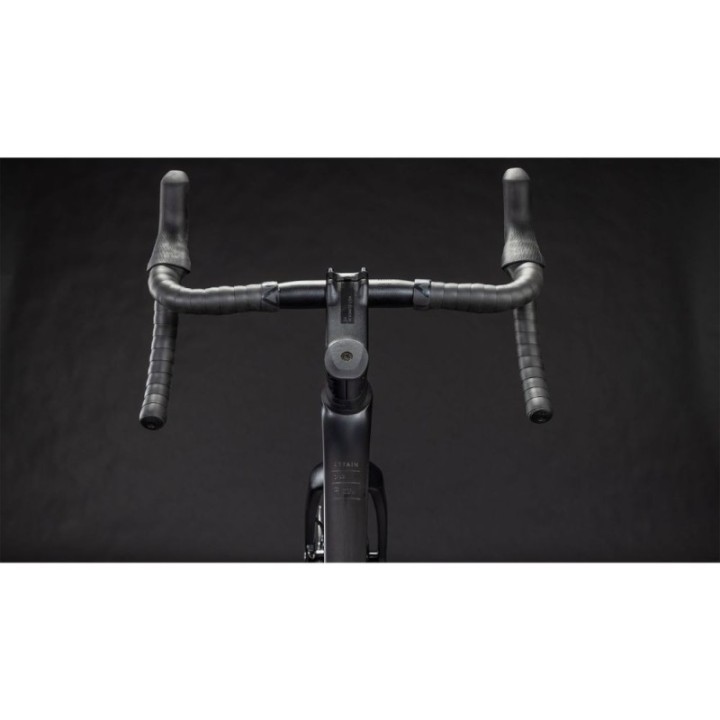 Vélo Cube Attain C:62 Race blackline 2026