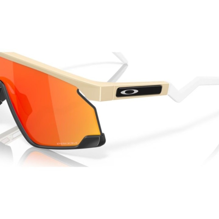 Lunettes Oakley BXTR Verres prizm road/Monture matte white