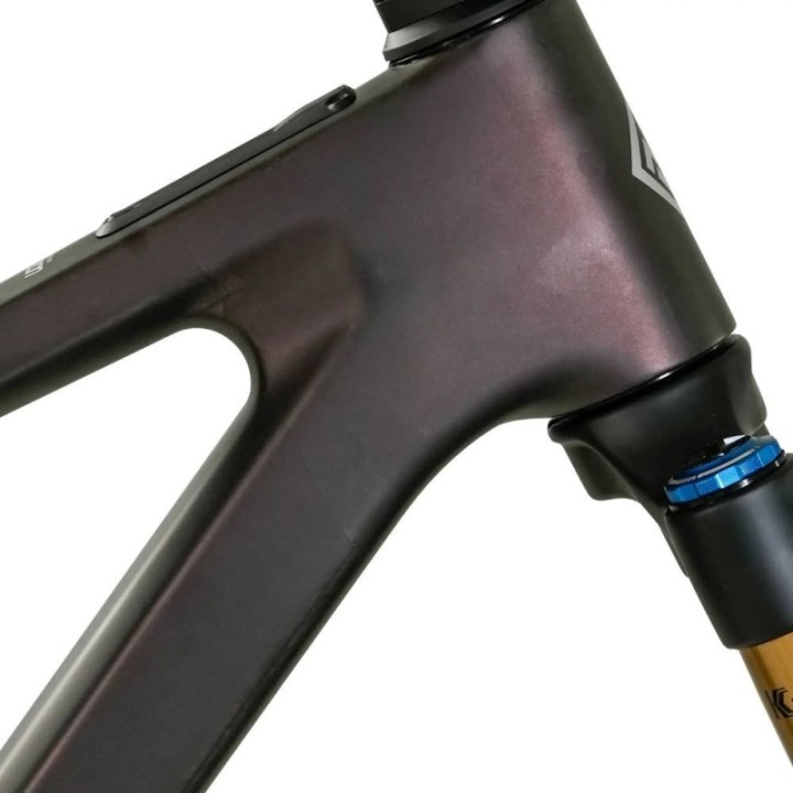 Vélo Megamo Reason CRB 01 Garnet UD 2027