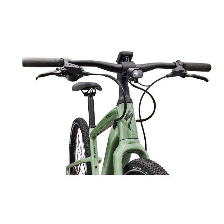 Vélo Specialized Turbo Vado SL 2 4.0, couleur Pistachio brillant/Vert chêne métallisé, avec bandes réfléchissantes Frost