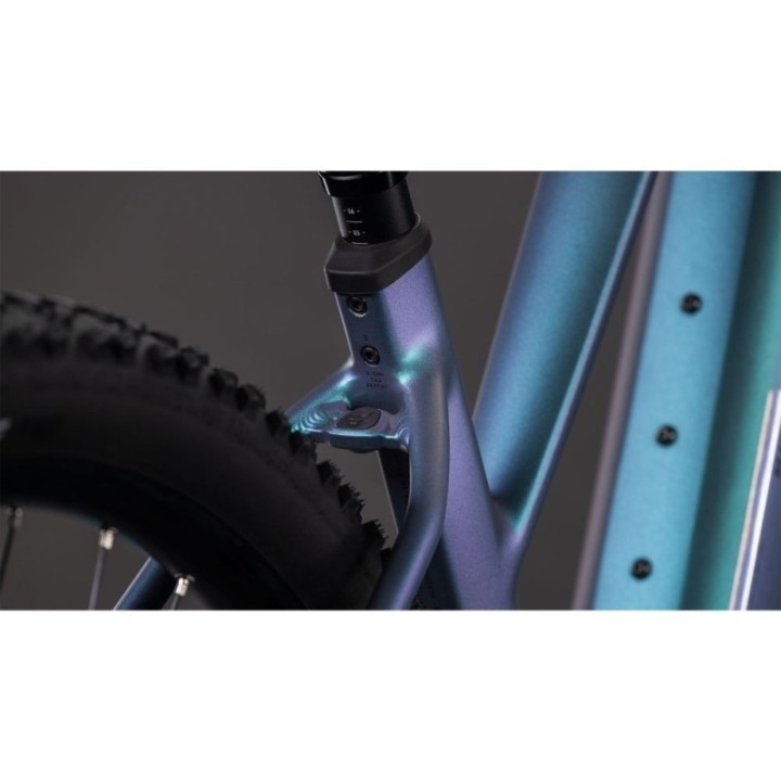 Bicicleta Cube Reaction Hybrid Race 800 polarlight´n´prism