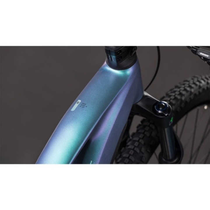 Bicicleta Cube Reaction Hybrid Race 800 polarlight´n´prism