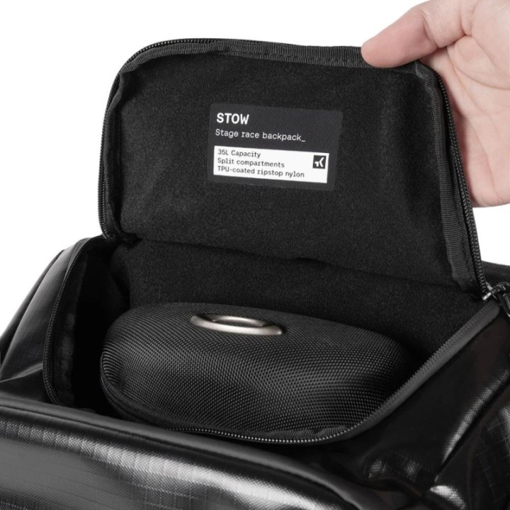 Mochila Gobik Stow True Black