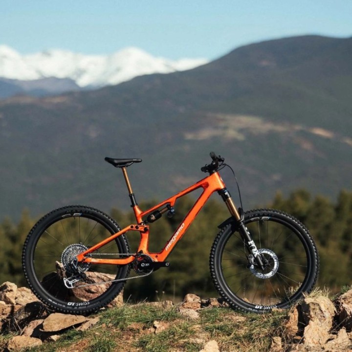 Bicicleta Megamo Reason AIR CRB 07 Amber Orange 2027