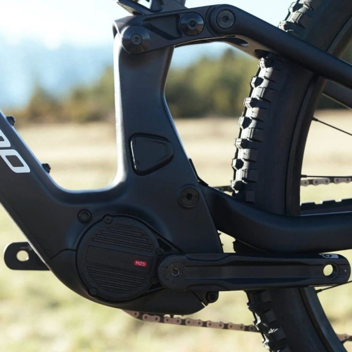 Bicicleta Megamo Reason CRB 03 AXS Garnet UD 2027