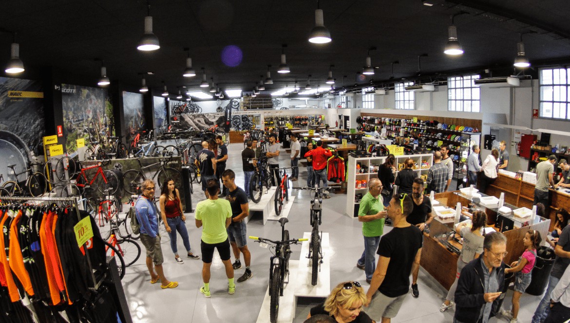 Éxito de asistencia en la fiesta de presentación de temporada invierno 2017/2018 en Terrabike Terrassa